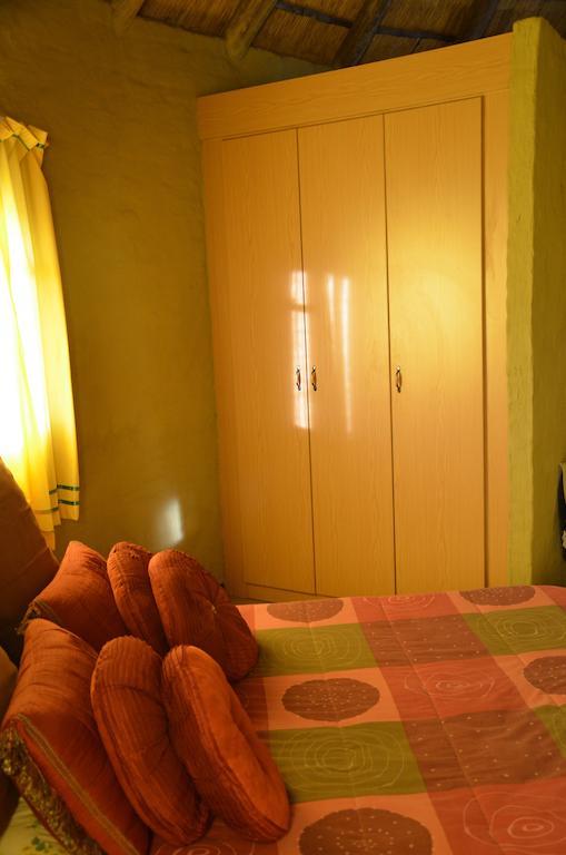 Bama Lodge Rietfontein Quarto foto