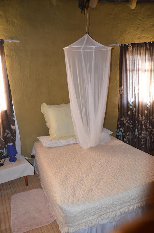 Bama Lodge Rietfontein Quarto foto